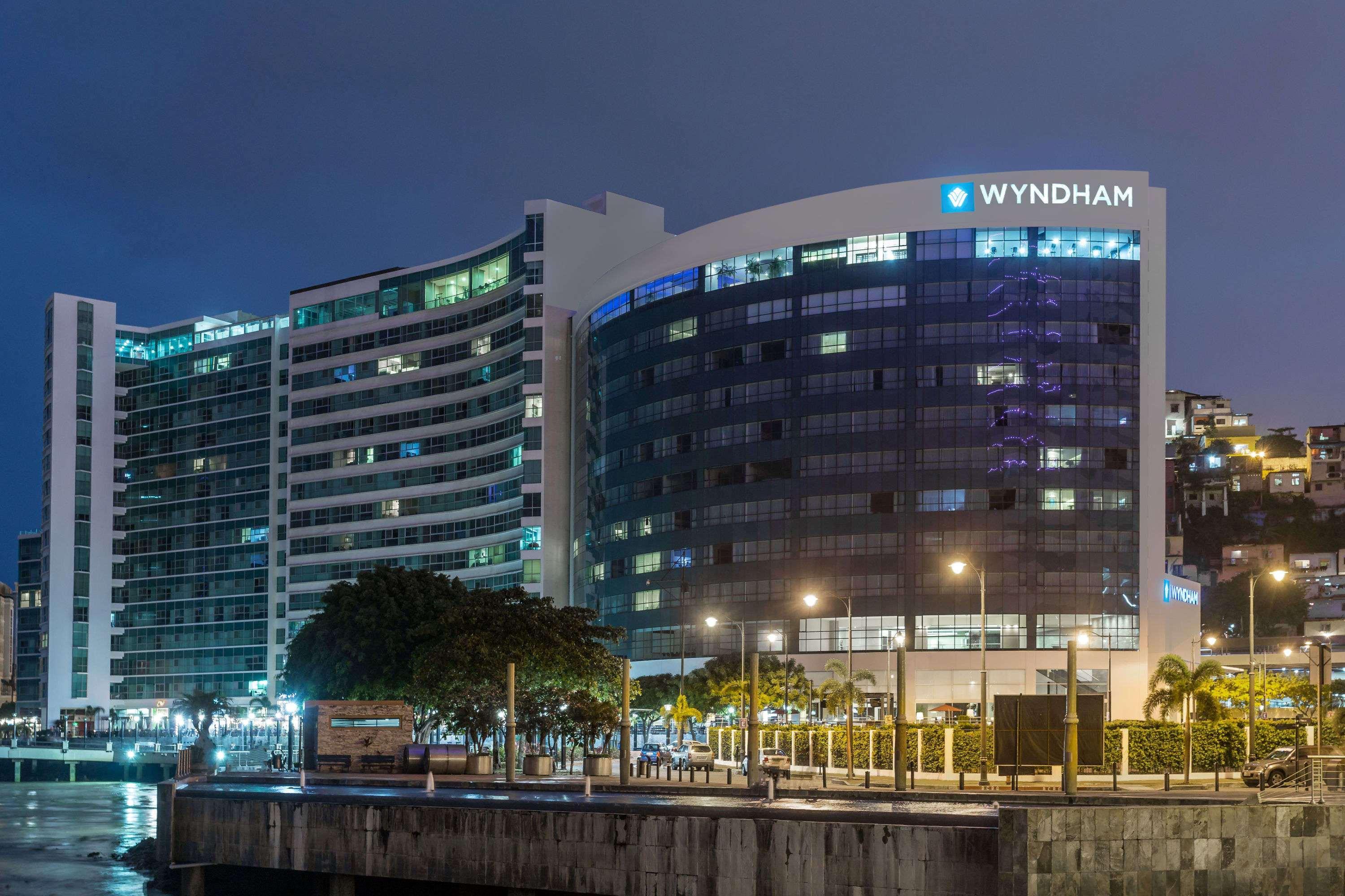 Wyndham Guayaquil, Puerto Santa Ana Hotel Ngoại thất bức ảnh